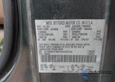 2001 Ford F-150 Harley-Davidson Edition/King Ranch Edition/Lariat/Xlt from USA, damaged, VIN 1FTRW07W01KA22733